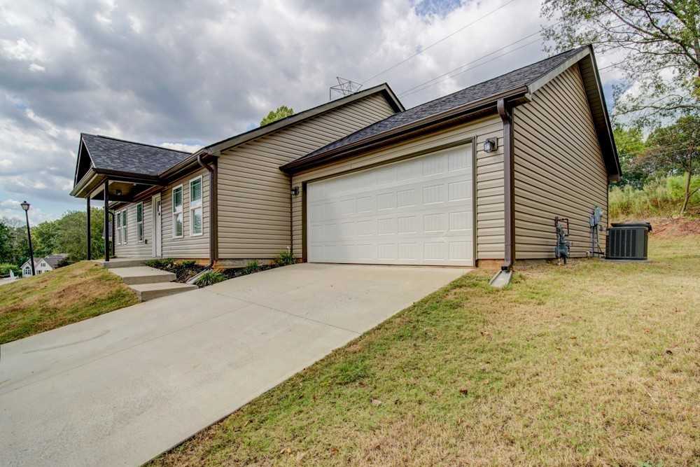 365 Half Rock Cir
