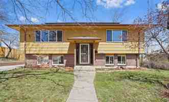 featured image of 4555 Brookfield Dr