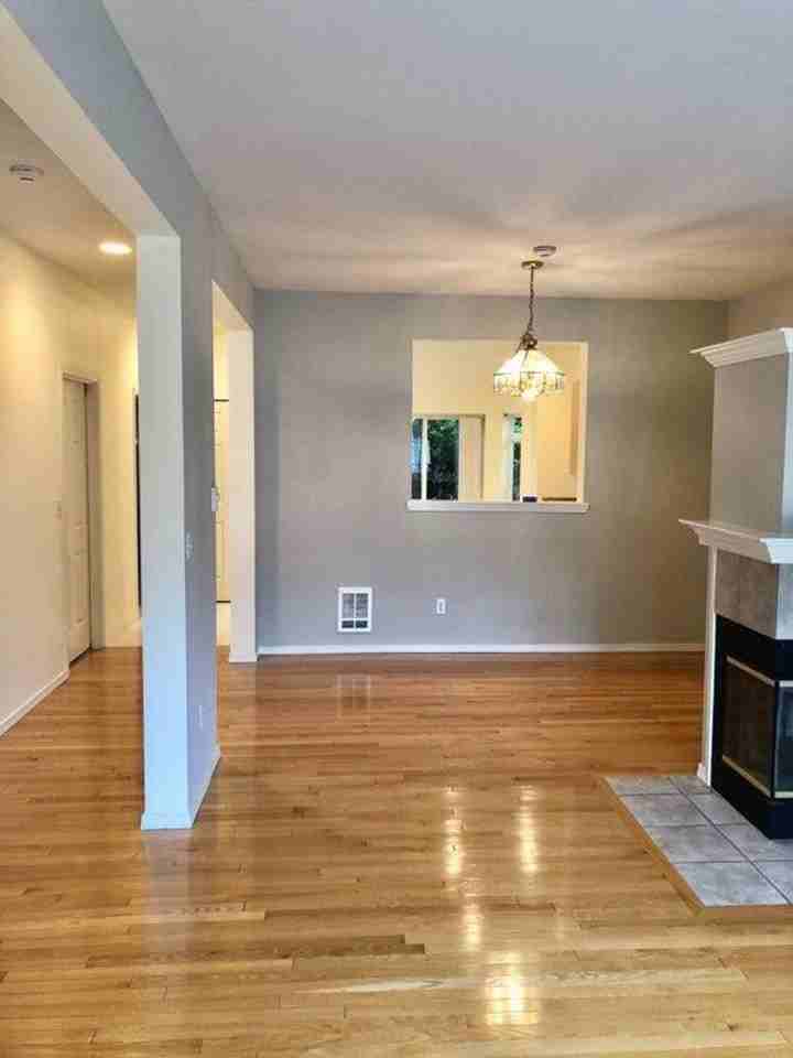 9411 177th Pl Ne - Photo 2 of 11