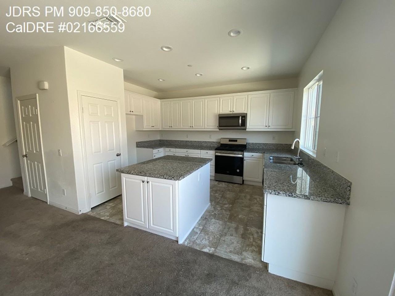 3411 E Orange Blossom Way - Photo 3 of 15