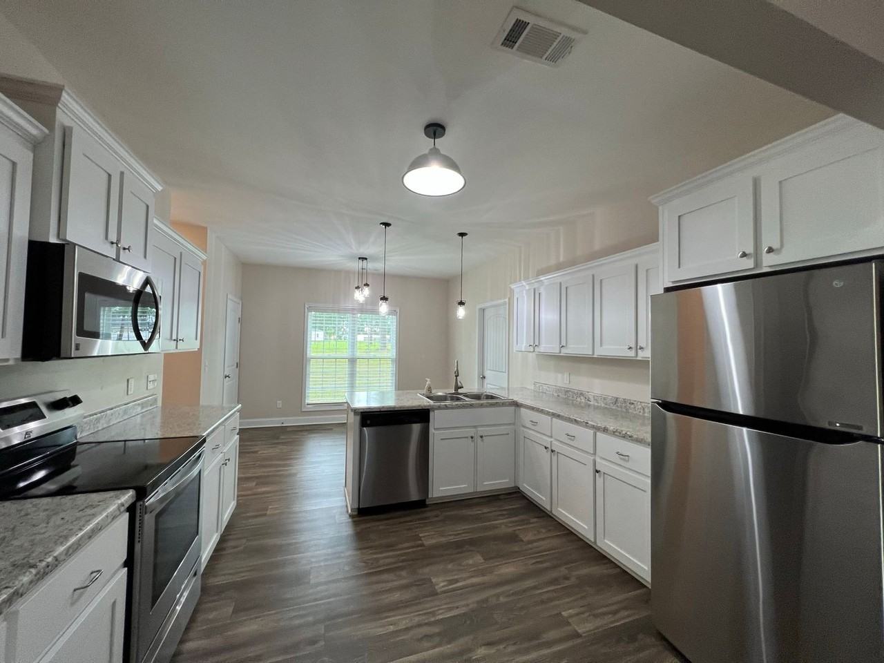407 Tradewind Trl - Photo 4 of 28