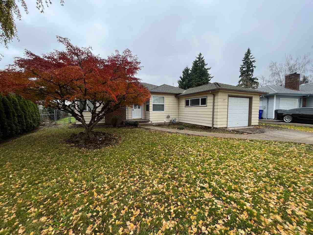 1650 Manor Dr - Photo 2 of 28
