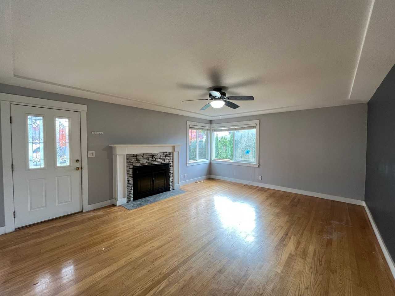 1650 Manor Dr - Photo 5 of 28