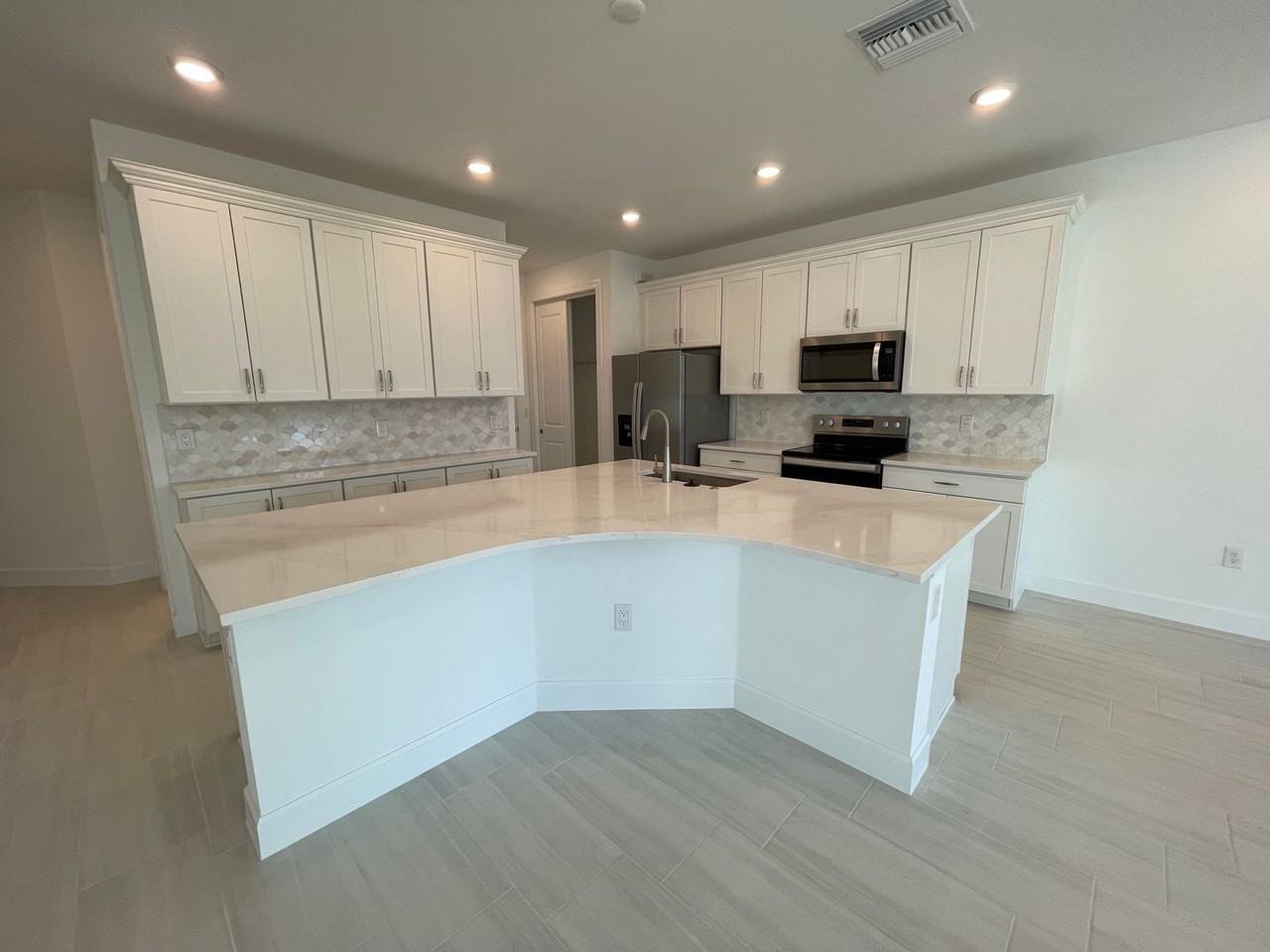 4101 Sonoma Oaks Cir - Photo 6 of 43