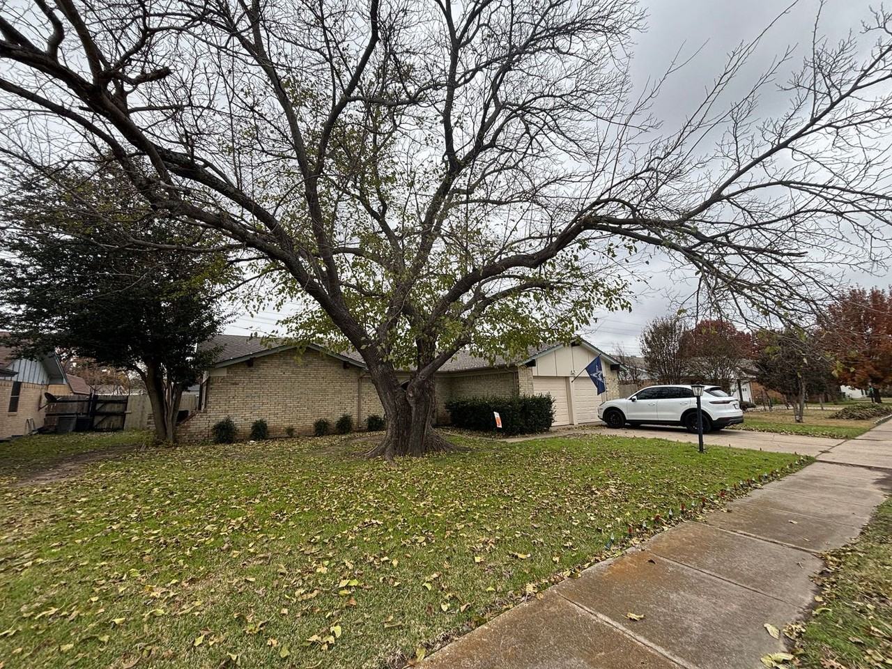 7536 Circle Dr