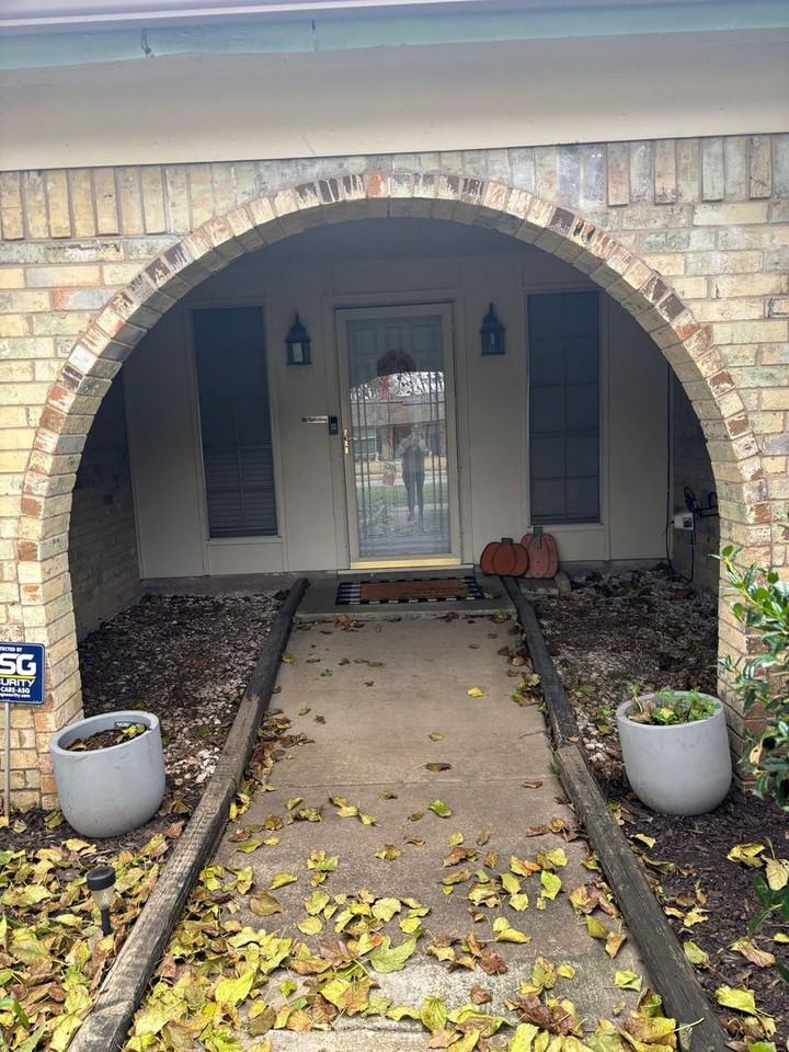 7536 Circle Dr - Photo 2 of 5