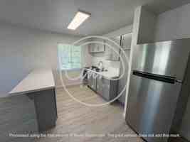 featured image of 415 E Long St