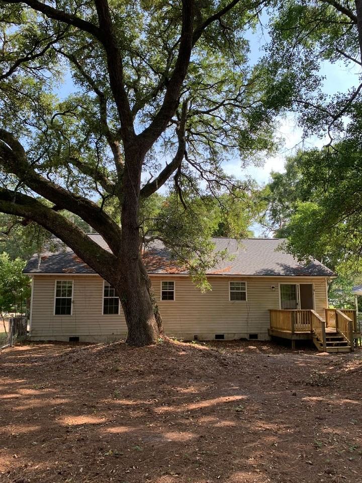211 Friendly Ln - Photo 3 of 25