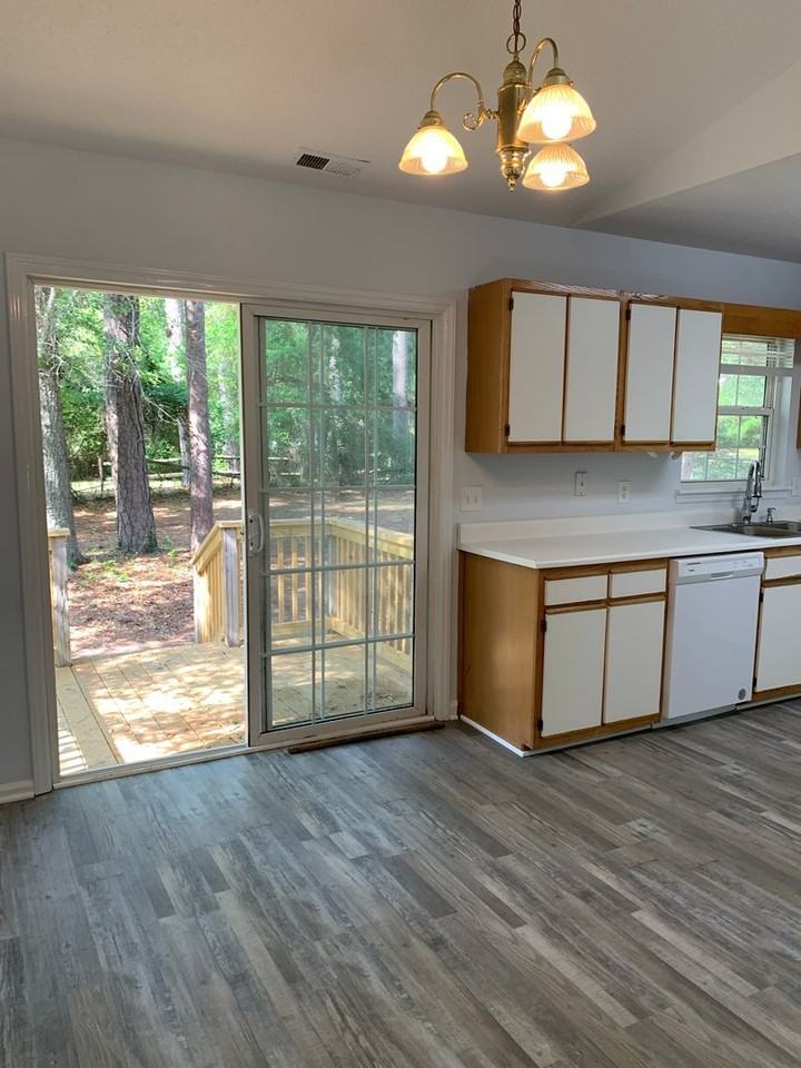 211 Friendly Ln - Photo 7 of 25