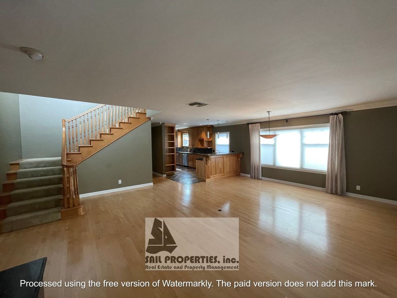 220 Baltimore Ave - Photo 4 of 27
