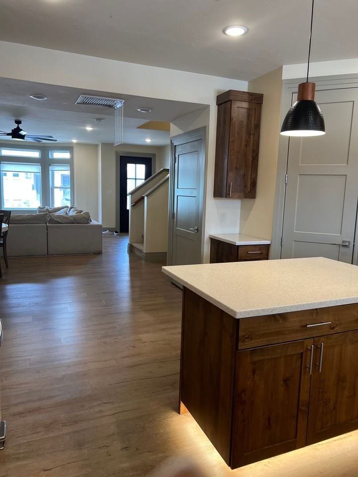 908 S Lincoln Ave #3 - Photo 4 of 17