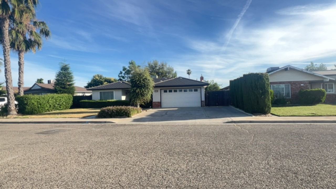 133 Kadota Ave
