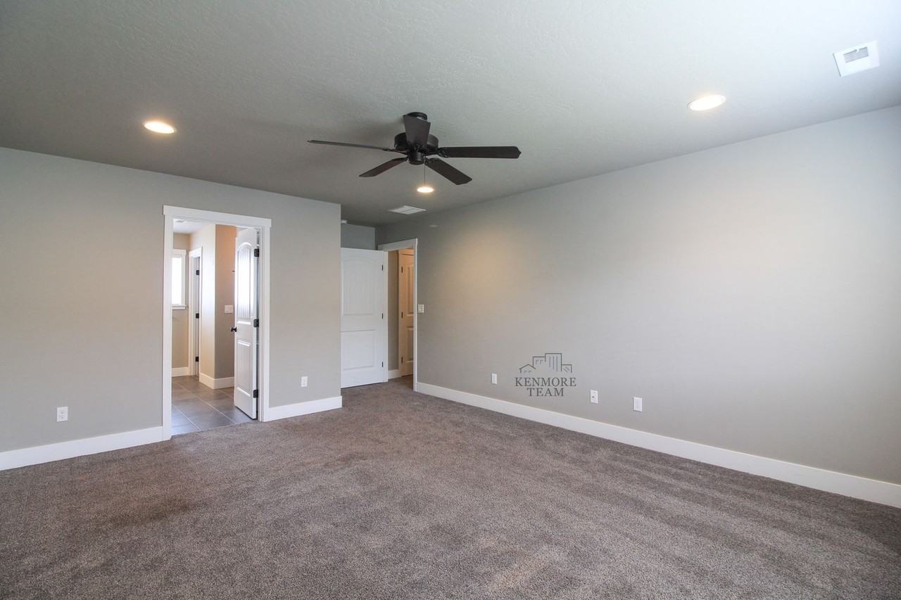 4380 S Anderson Pl - Photo 6 of 12