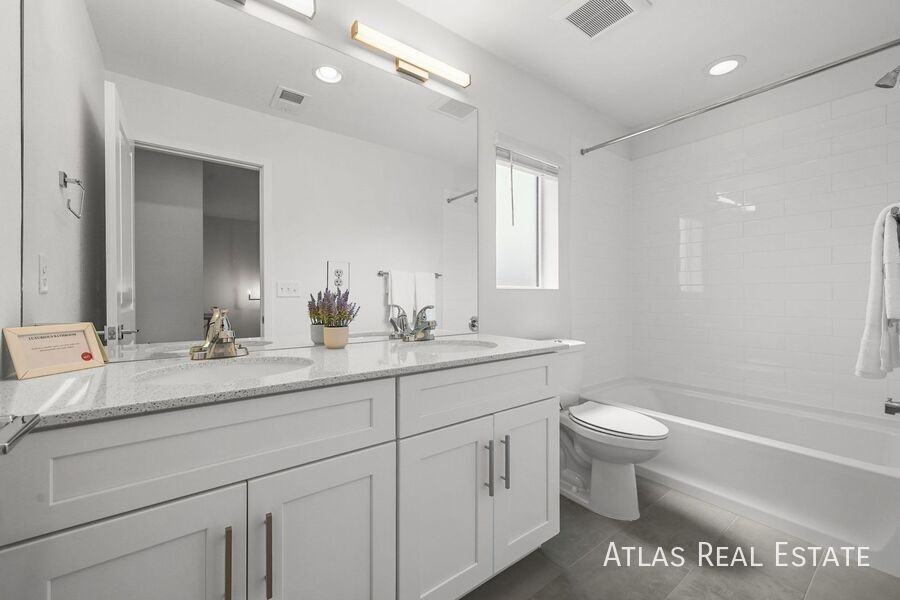 Akron Townhomes - Photo 2 of 50