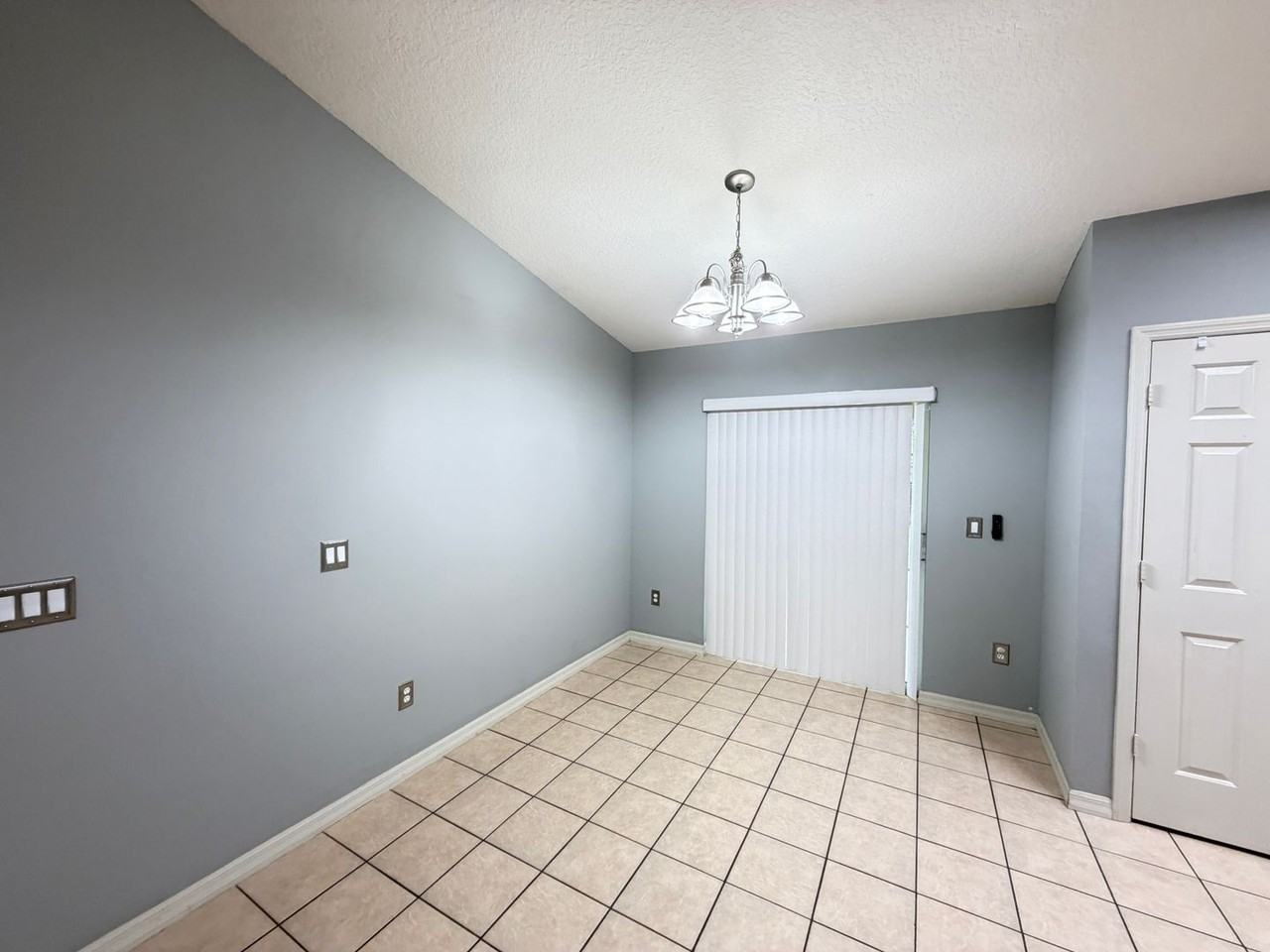 16195 Sw 50th Terrace Rd - Photo 4 of 19