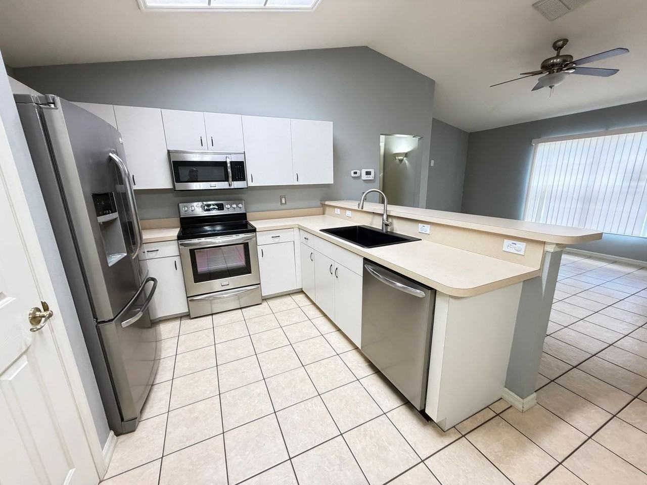 16195 Sw 50th Terrace Rd - Photo 6 of 19