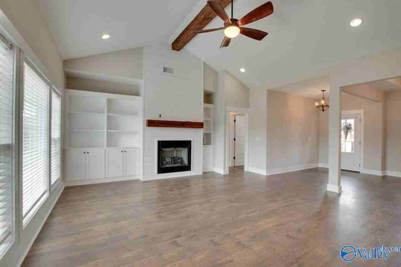 1837 Saddle Trace Ln Se - Photo 3 of 15