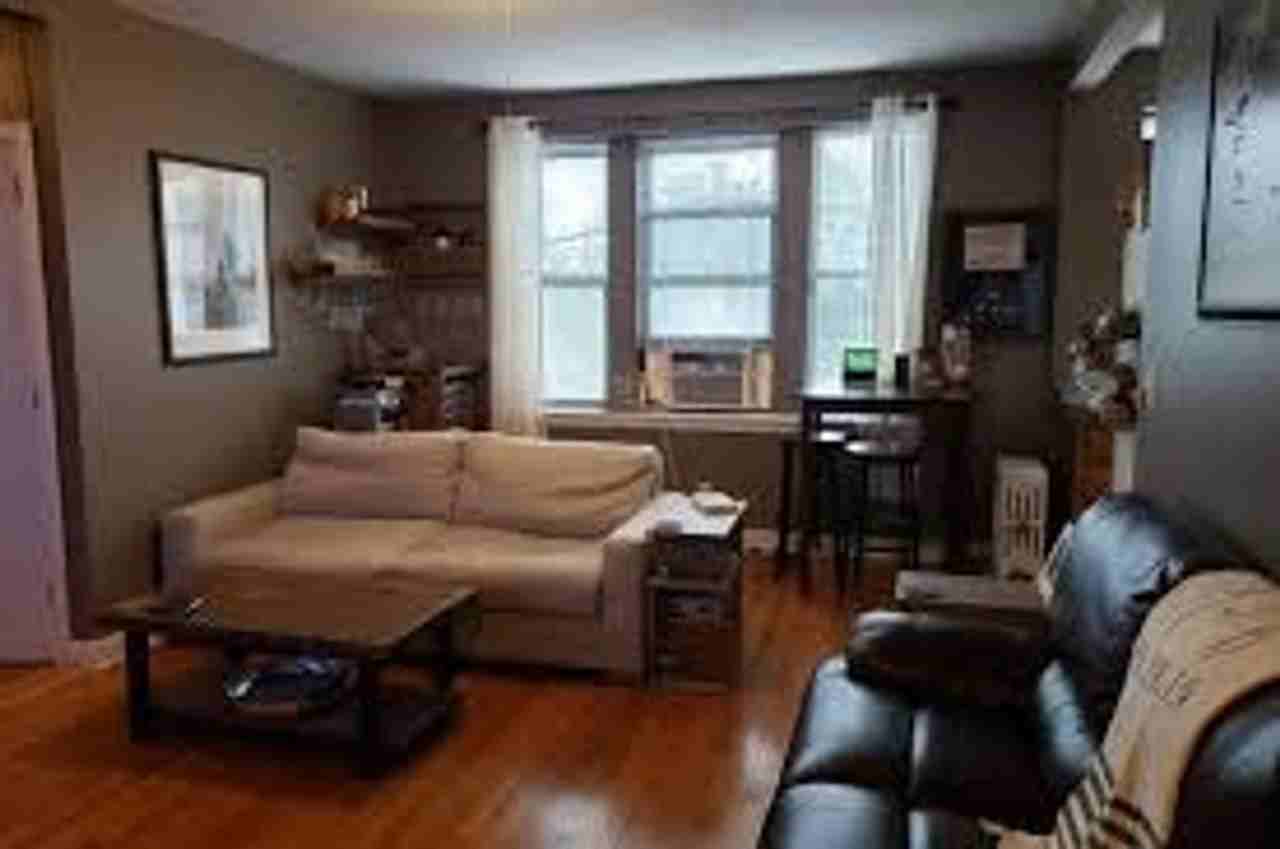 305 Summit Ave - Photo 4 of 7