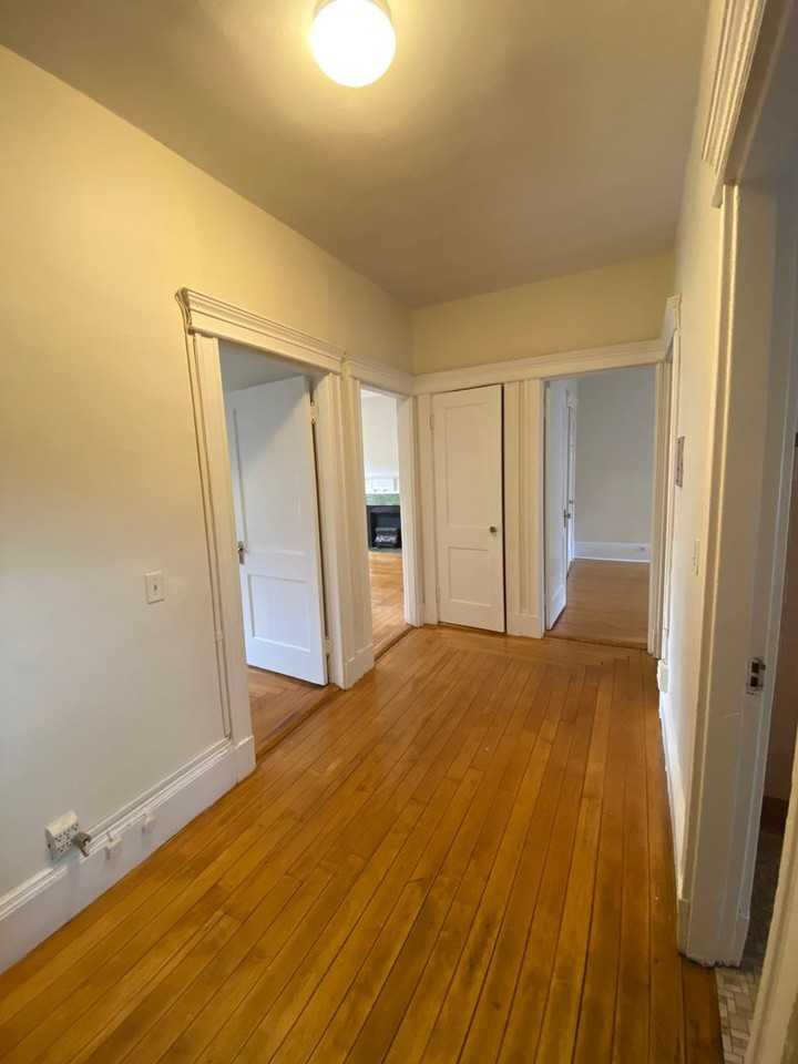 1822 Beacon St - Photo 5 of 6