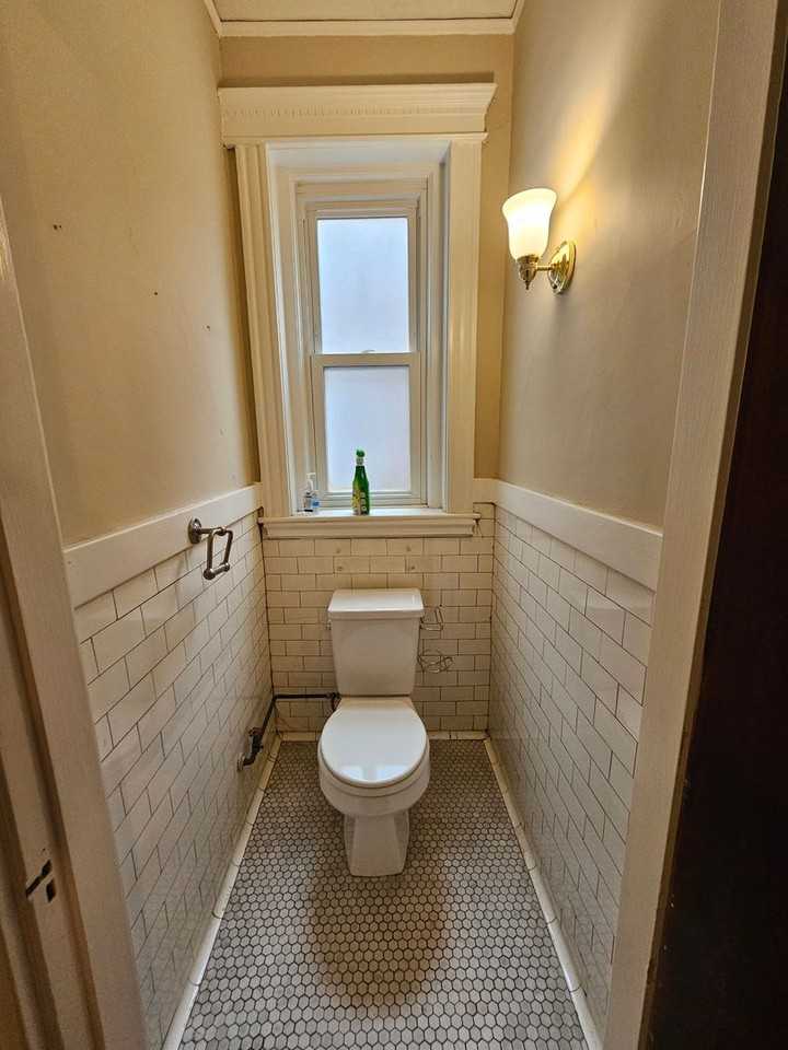 2 Euston St - Photo 7 of 10