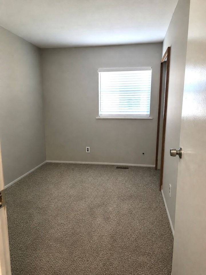 610 Dogwood Dr - Photo 5 of 8