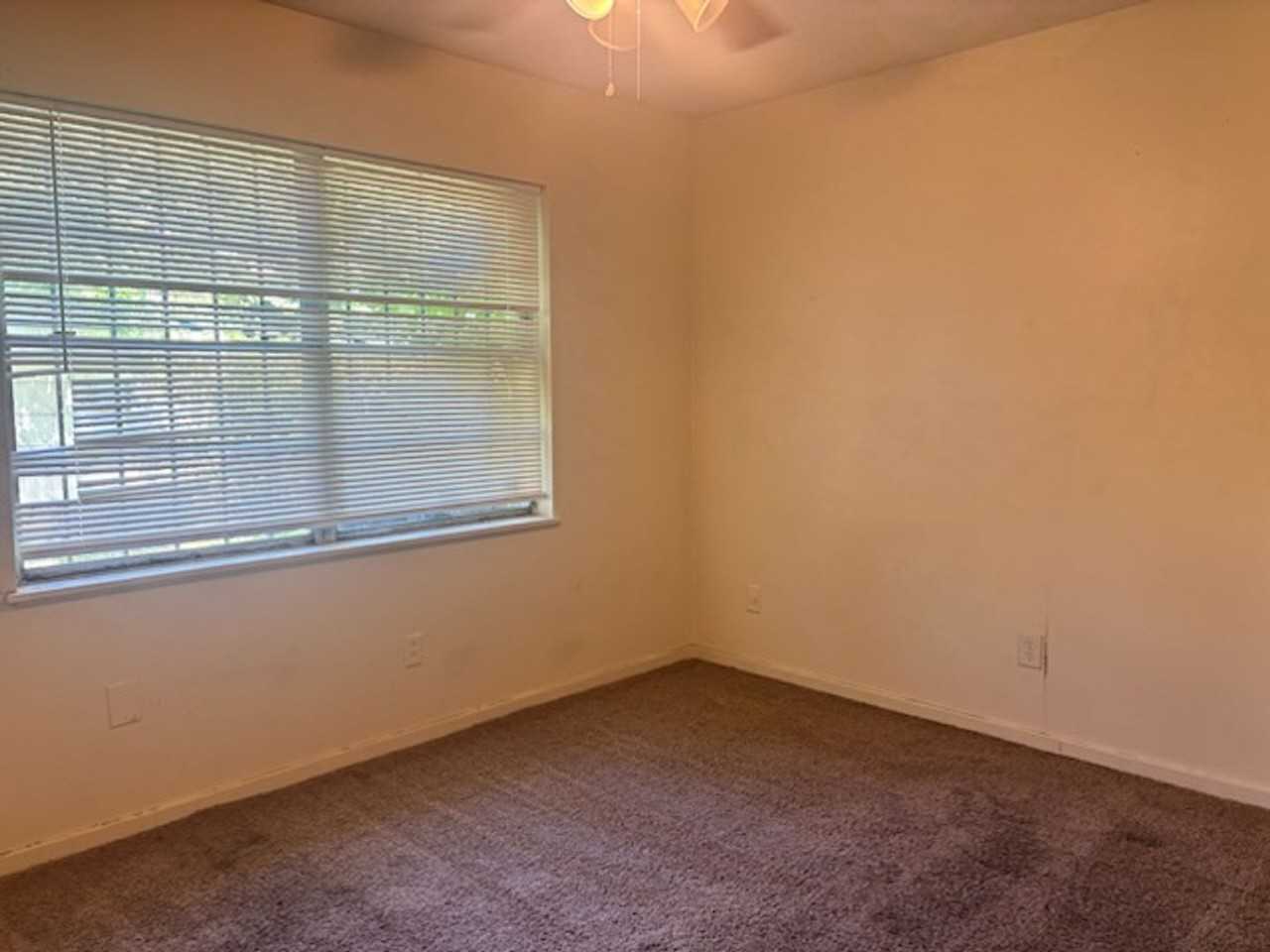 1430 Dianne Dr - Photo 6 of 11