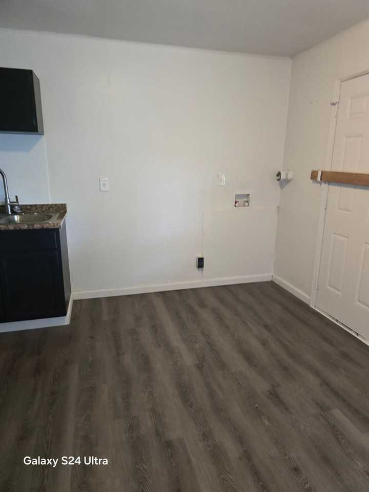 1143 Saint Rose Ln - Photo 6 of 18