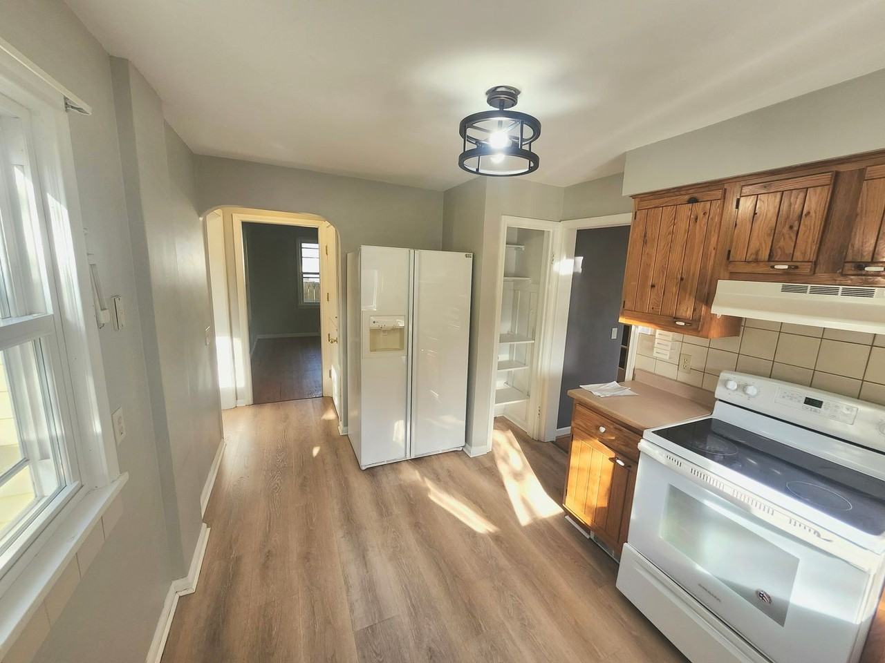 21 Glenmont Dr - Photo 2 of 30
