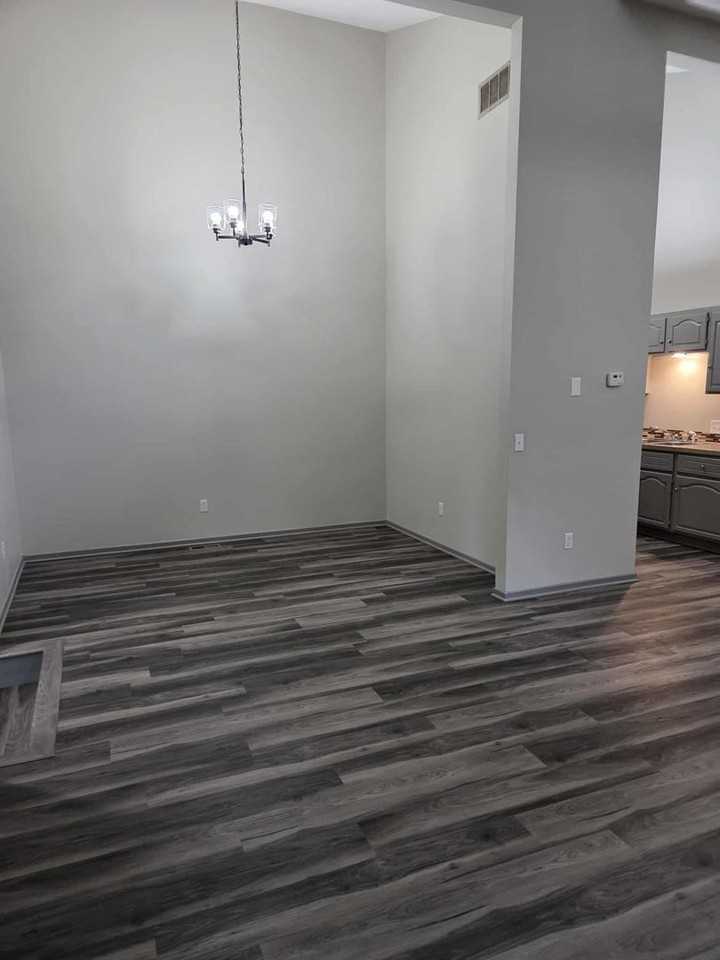 741 741 - 743 S Custer - Photo 3 of 18