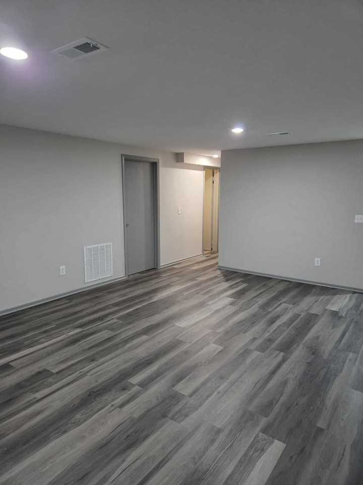 741 741 - 743 S Custer - Photo 5 of 18