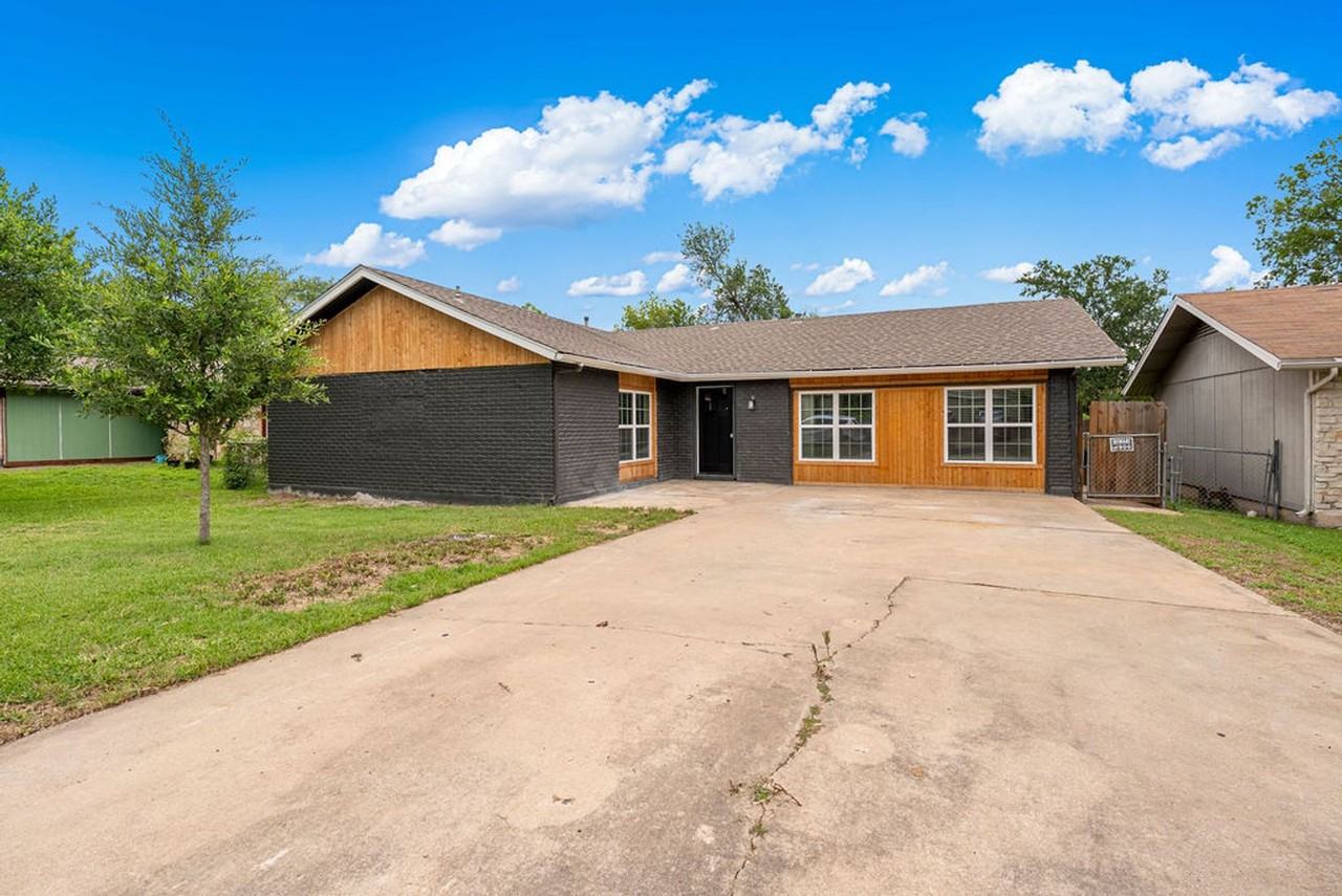 1204 Spearson Ln