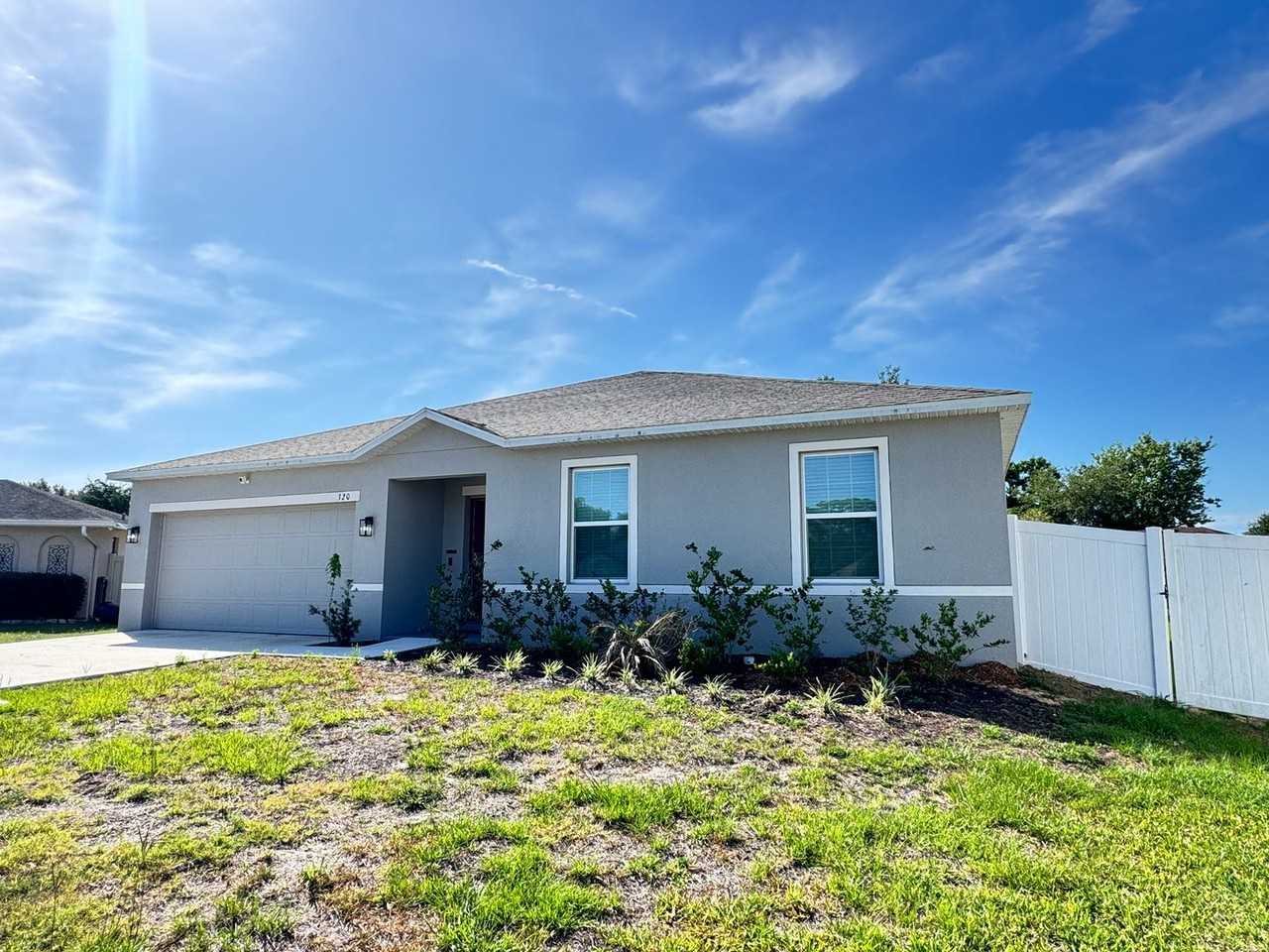 320 Mariana Way - Photo 4 of 50