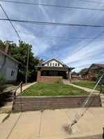 featured image of 1833 N Wisconsin Ave