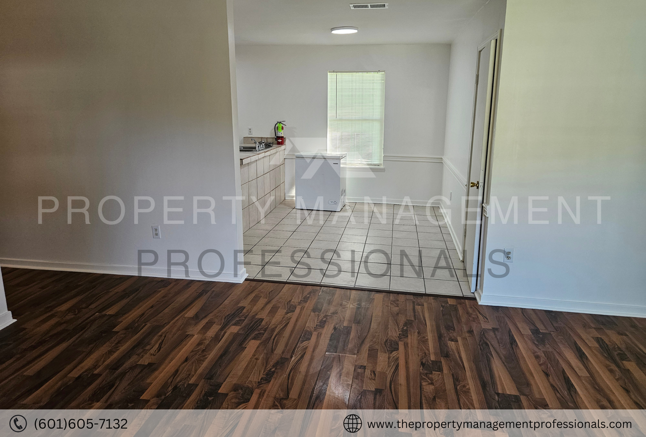 1732 Brookhollow Cir - Photo 7 of 26