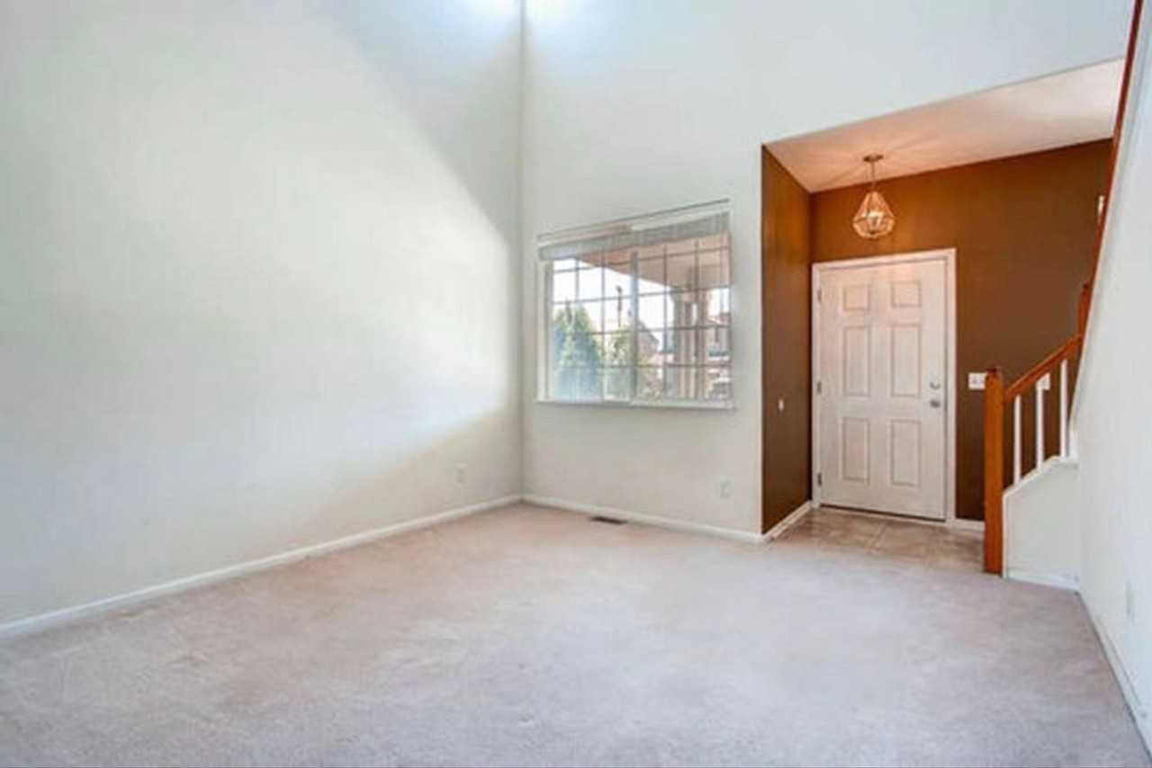 7559 Coffee Rd - Photo 5 of 14