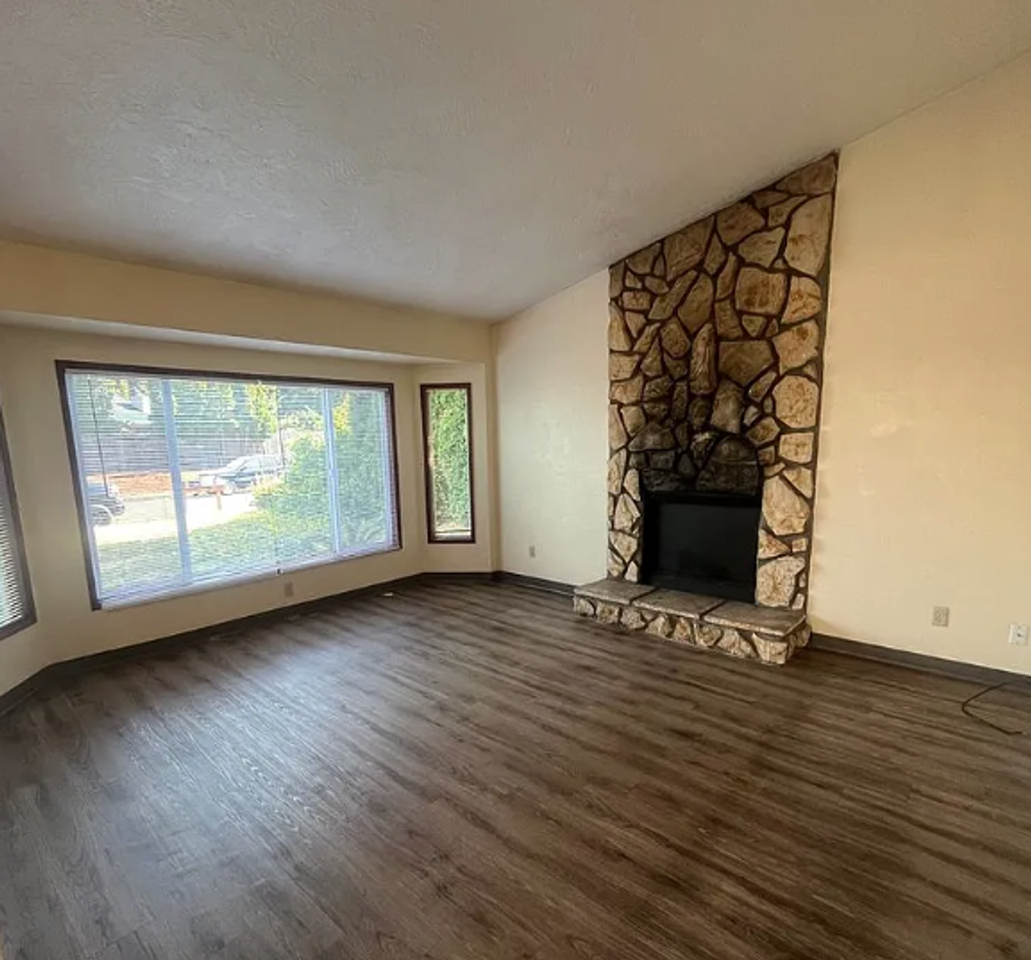 3869 N Clarey St - Photo 2 of 16