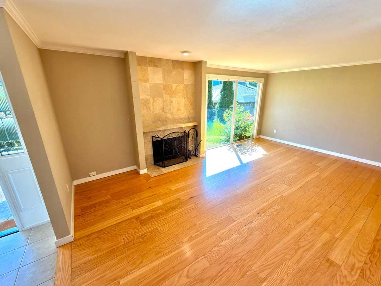 16915 Ne 22nd Pl - Photo 3 of 27