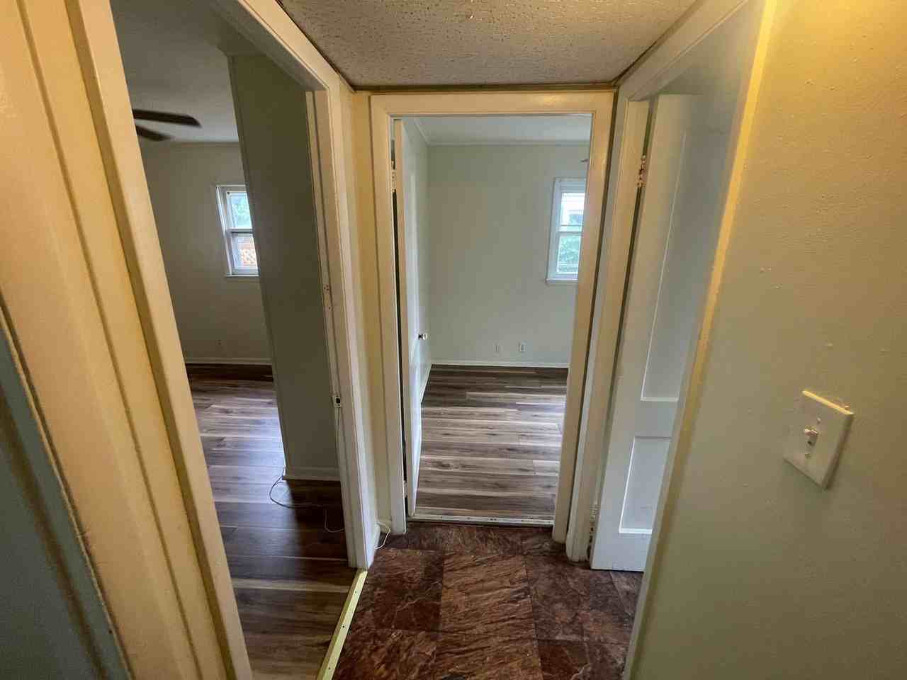 6110 N 39th St - Photo 6 of 9