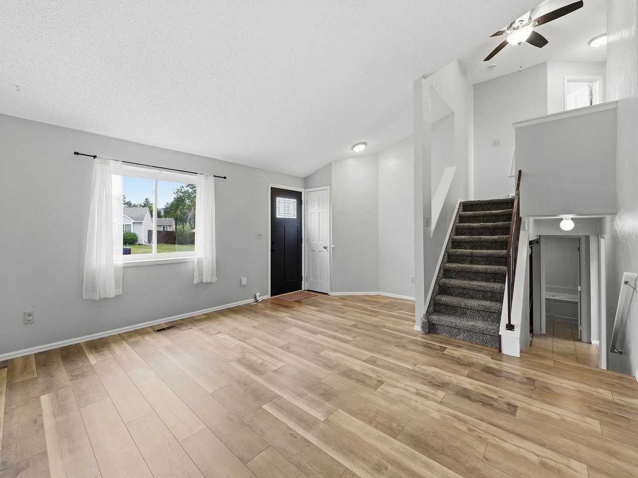 3106 Sharps St - Photo 4 of 19