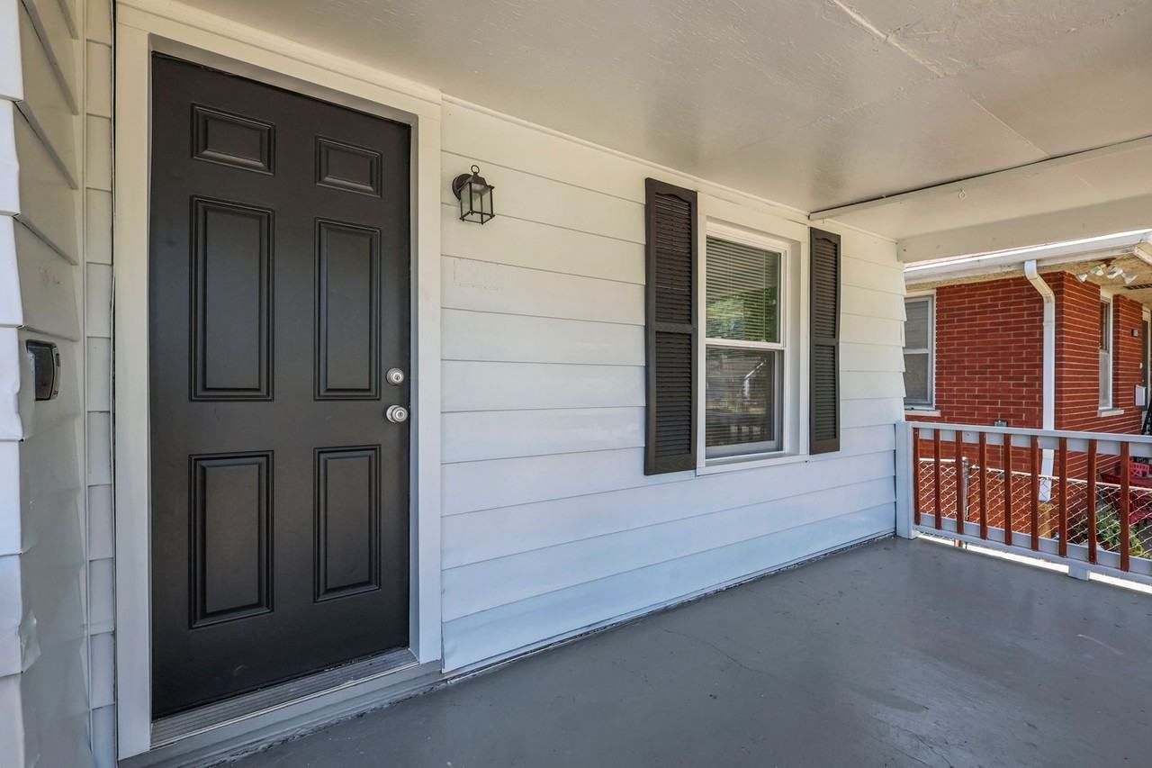 1269 Minnesota Ave - Photo 4 of 30