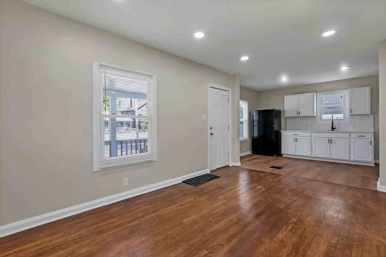 1269 Minnesota Ave - Photo 7 of 30