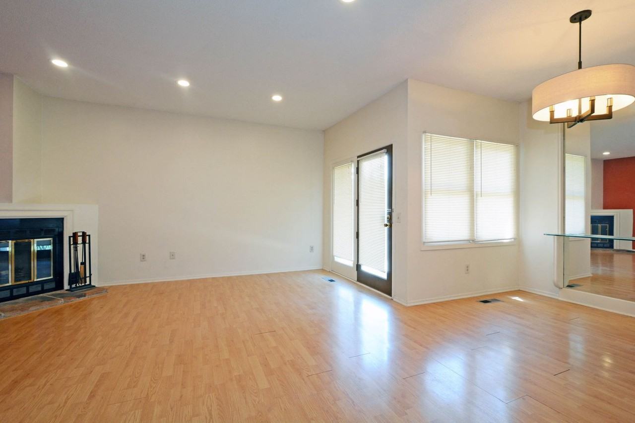 11021 Oregon Ave S - Photo 6 of 19