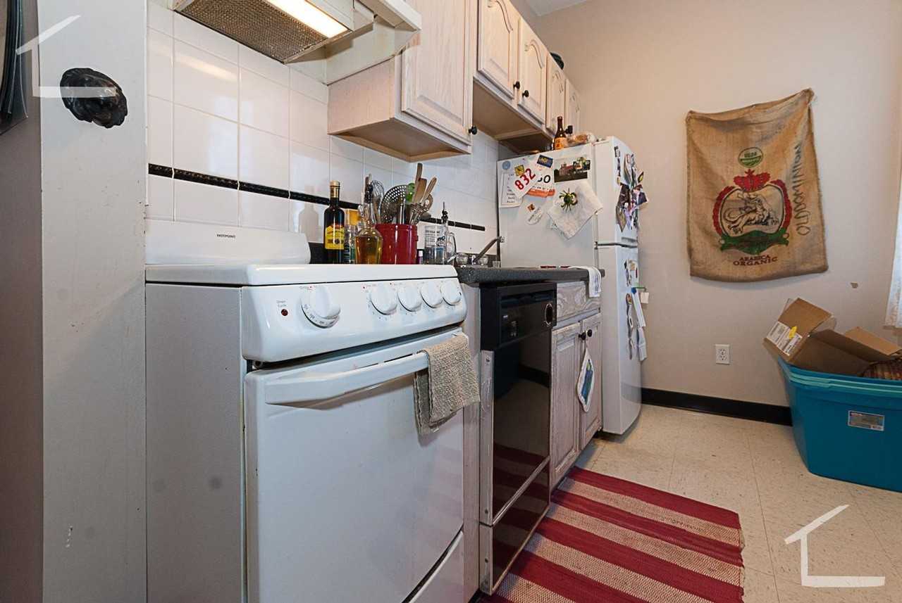 210 Chestnut Hill Ave - Photo 4 of 6