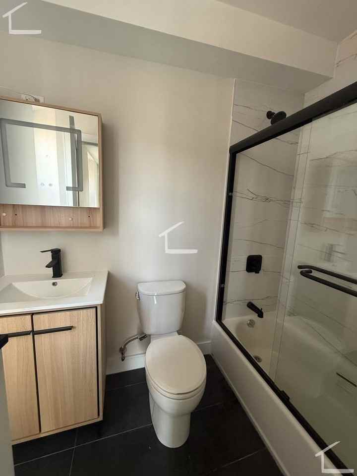 20 Winchester St - Photo 6 of 23