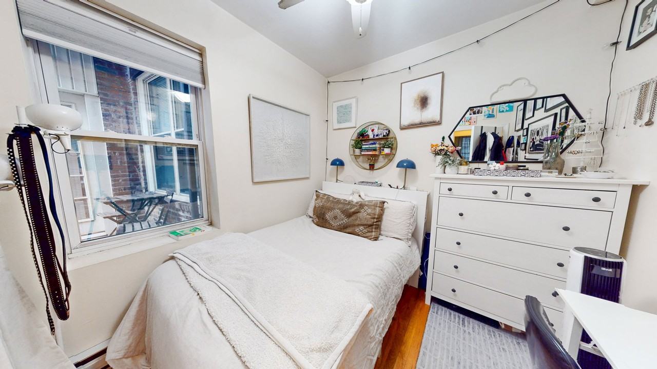 95 Prince St - Photo 7 of 15