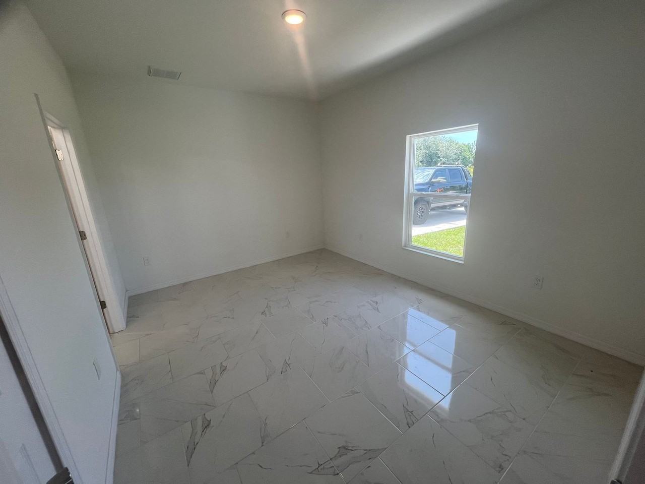 3508 3rd St Sw - Photo 5 of 15