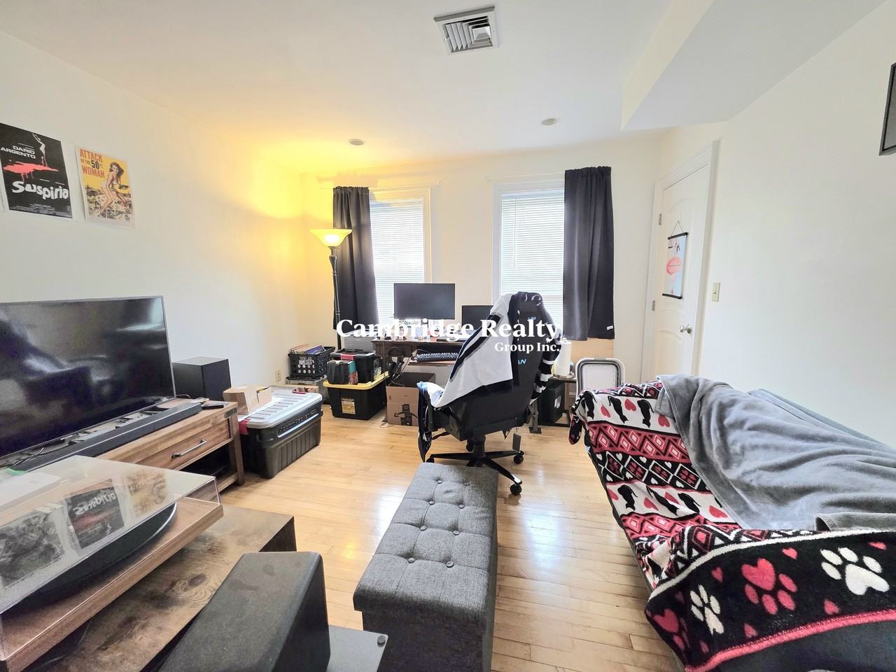 3 Gore Street Pl #T - Photo 7 of 12