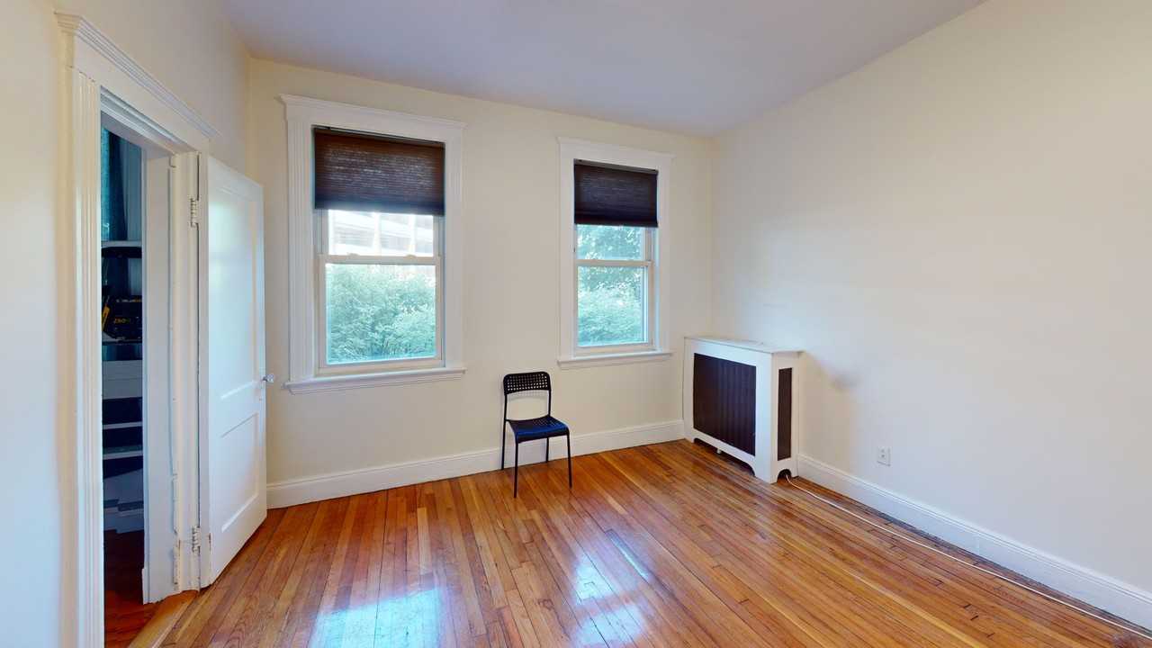 28 Sidlaw Rd #2 - Photo 2 of 7
