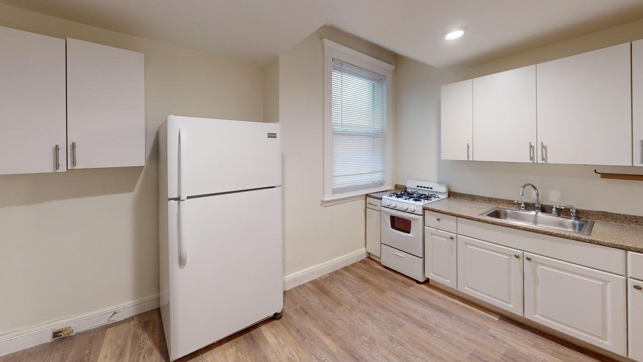 28 Sidlaw Rd #2 - Photo 5 of 7