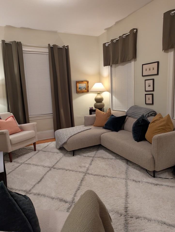 135 Paul Gore St #1 - Photo 4 of 11